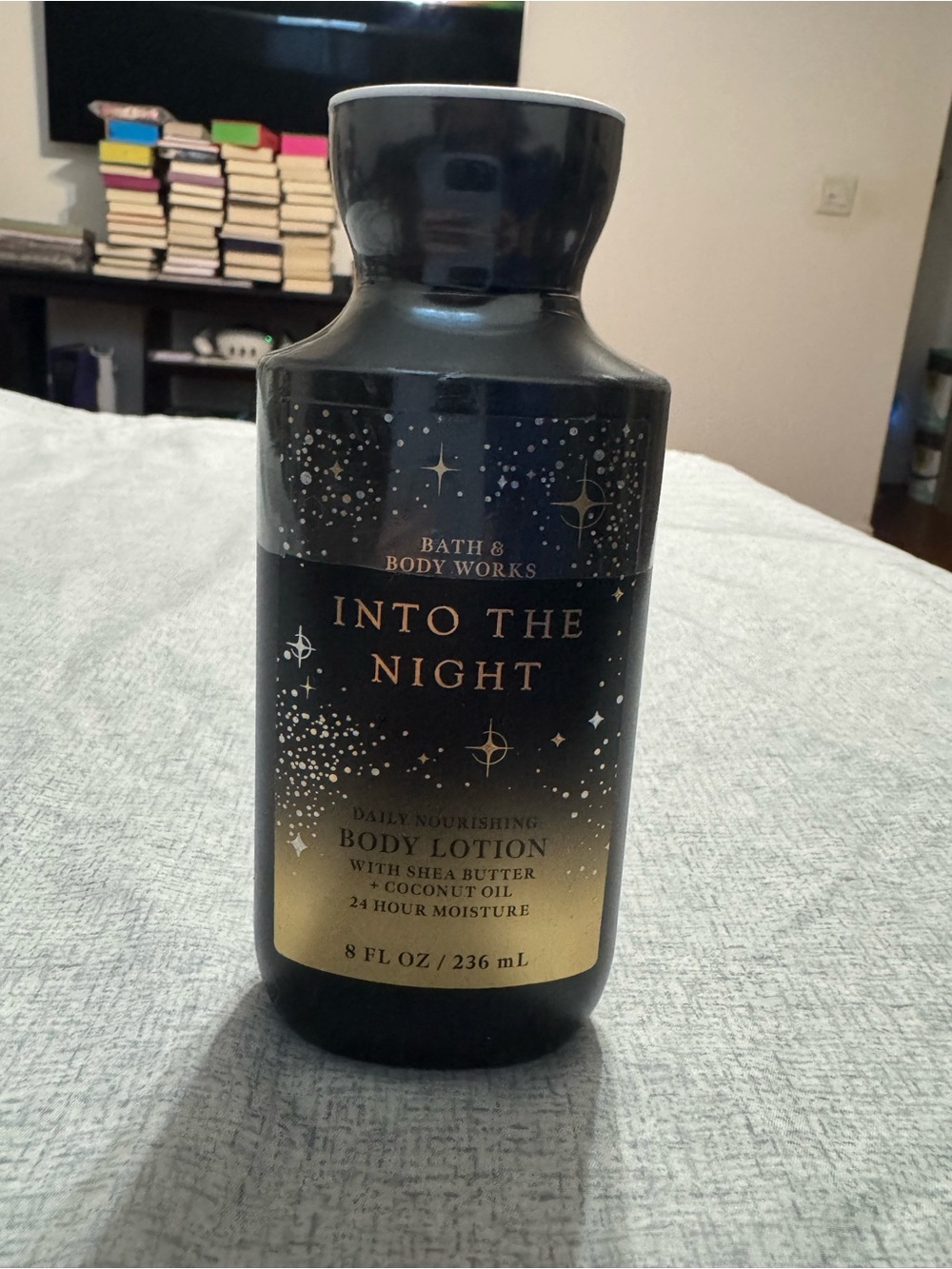 Bath & Body Works Into The Night Body Lotion - Black and Gold
